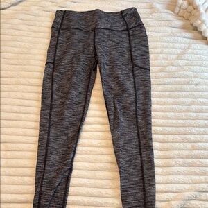 Gray VS Athletic Leggings with pockets